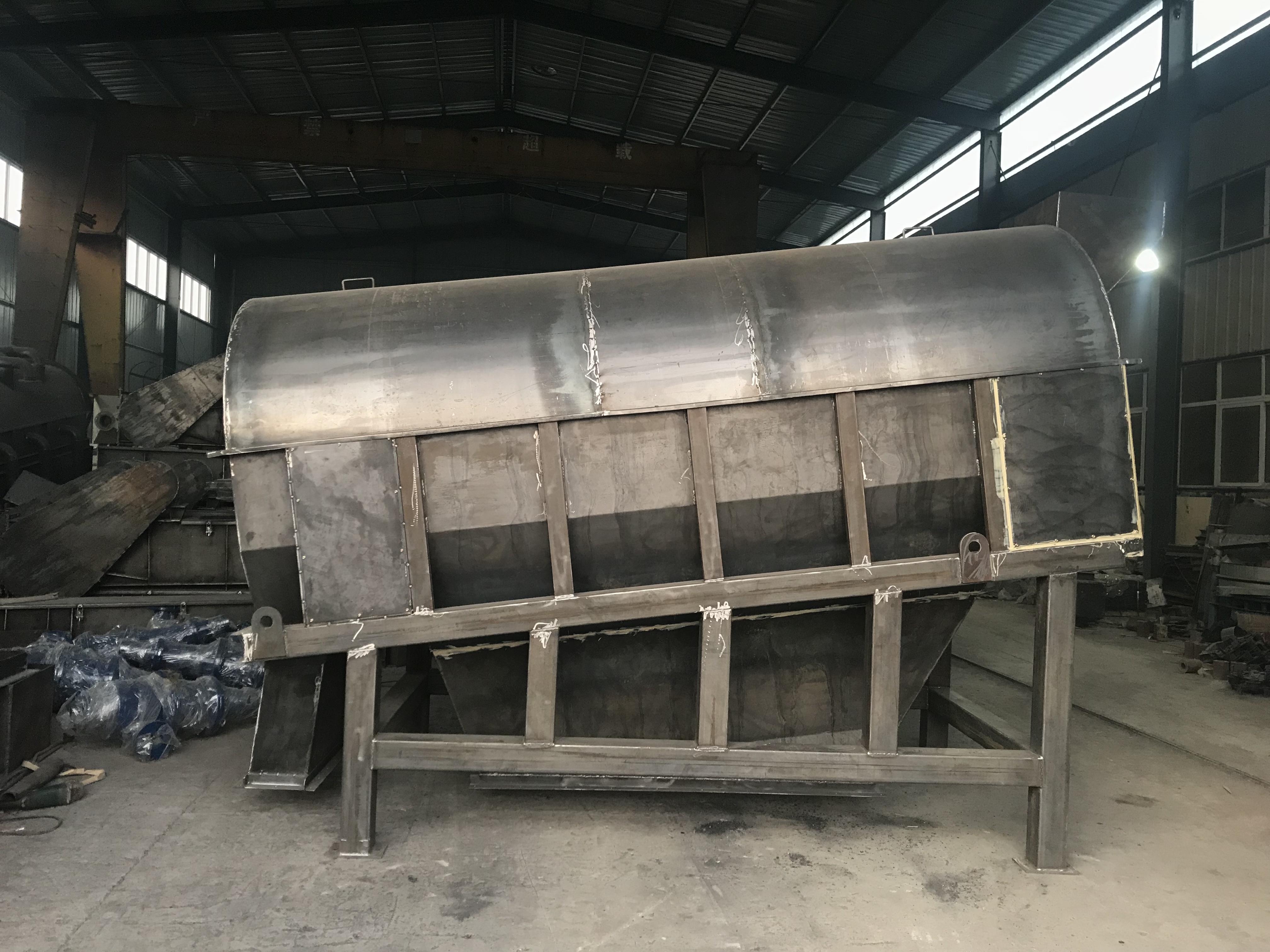 滾筒篩要均勻給料，定期檢查設(shè)備